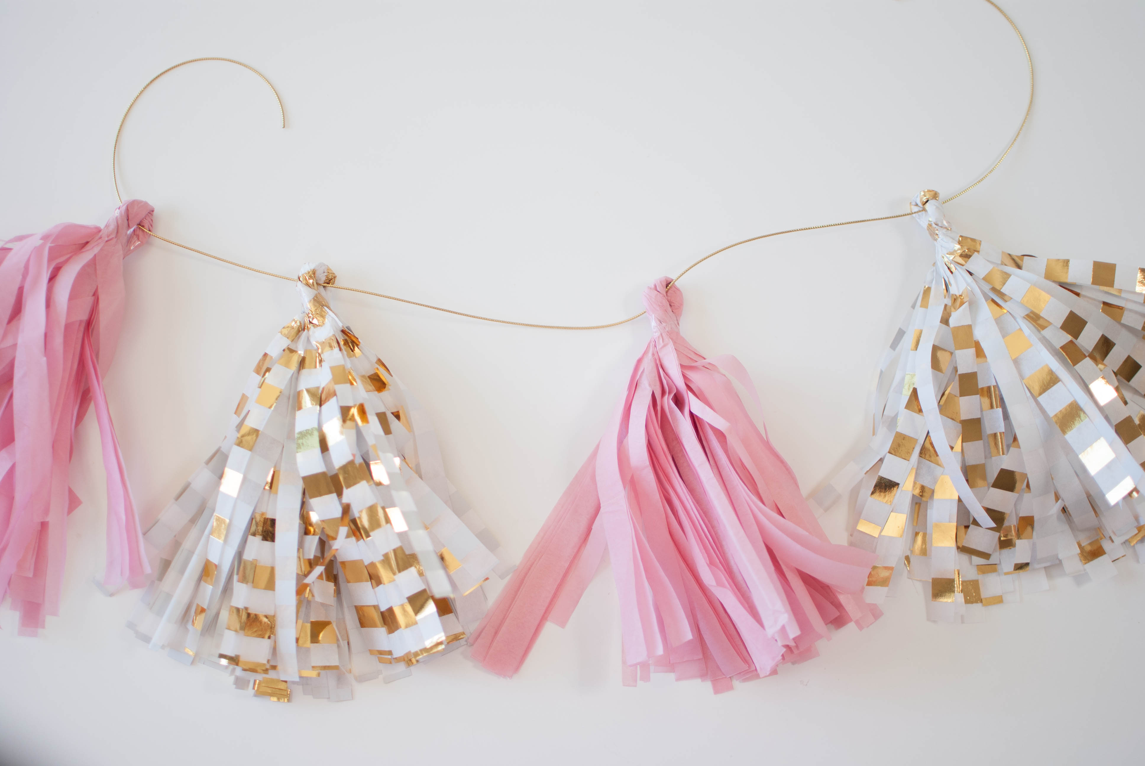 The best and easiest way to do a tassel garland