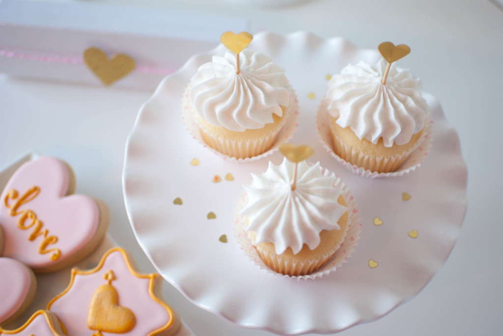 Valentine’s Day Champagne Cupcakes with Champagne Frosting