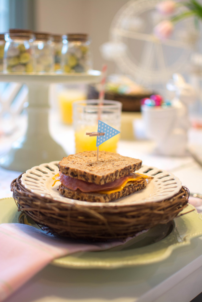 Easter Breakfast and Decorating Station