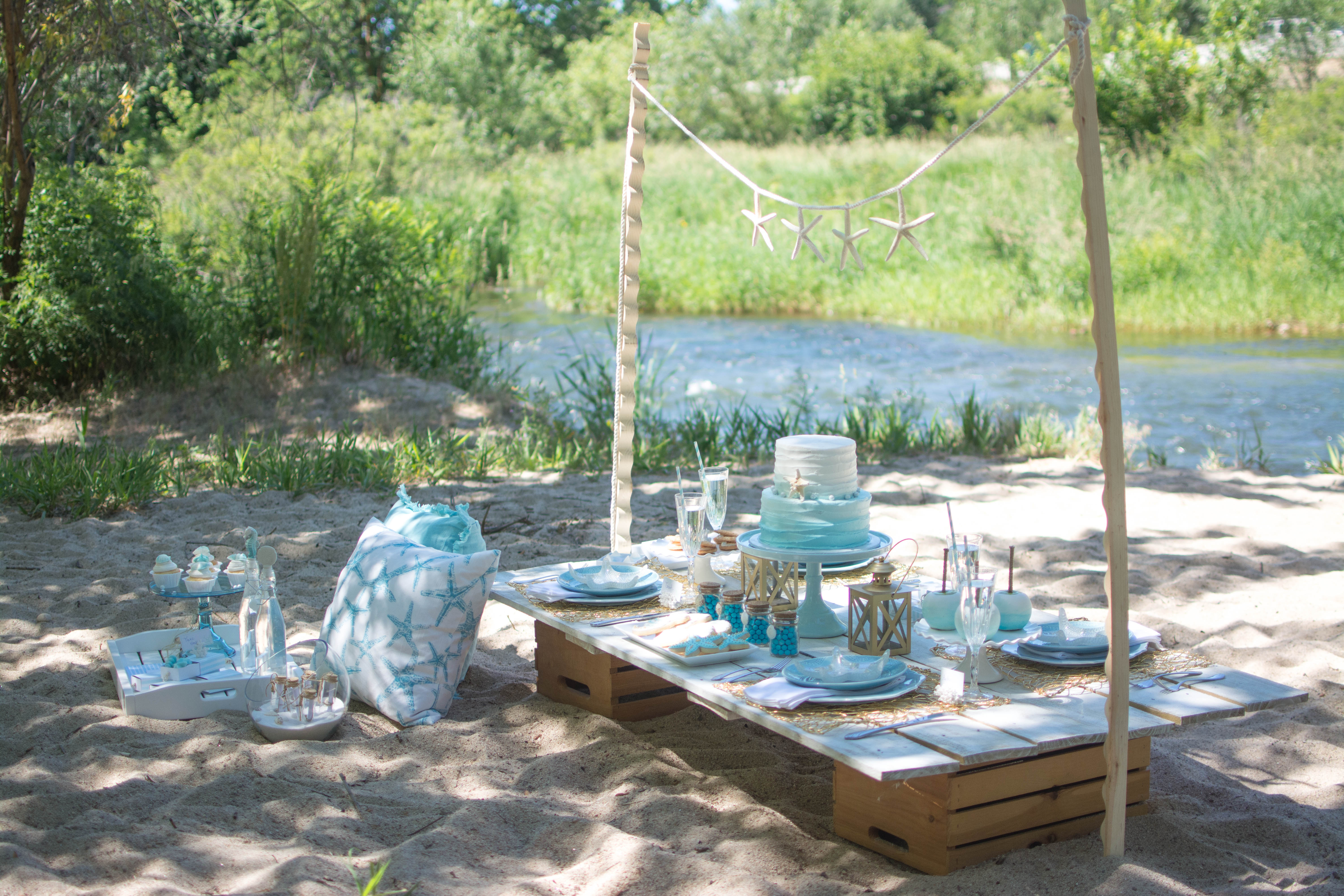 Lovely Beach Bridal Party Ideas