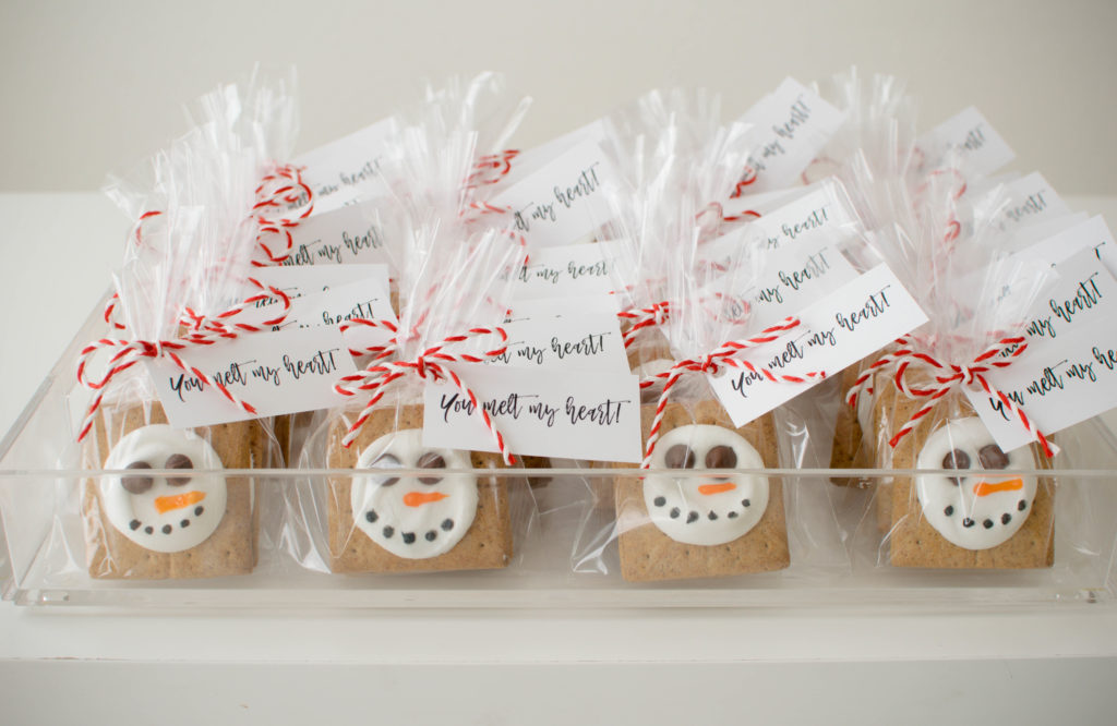 DIY Snowman S'mores Holiday Gift Idea and free tags