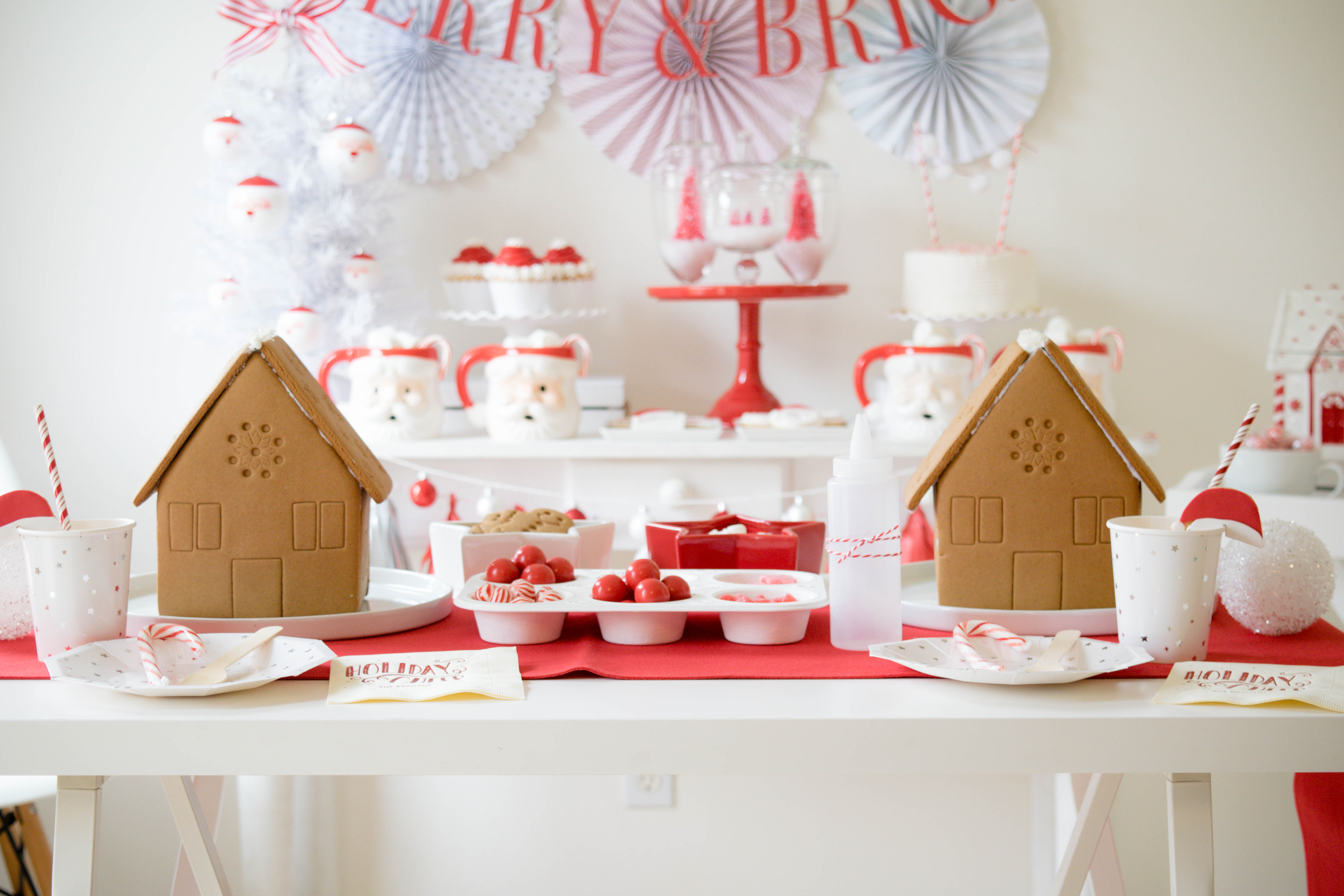 How to host a Holiday Gingerbread Party