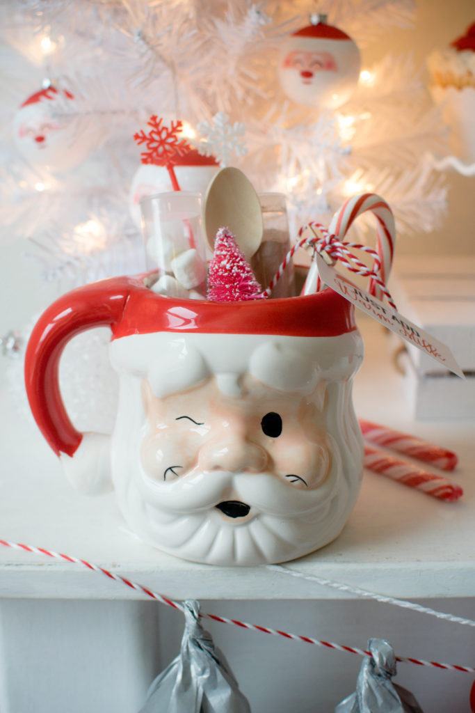 Holiday Hostess Gift Idea: Santa Mug Hot Cocoa Kit