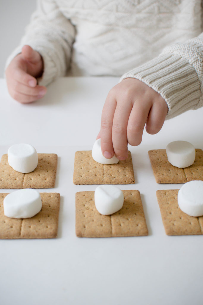 DIY Snowman S'mores Holiday Gift Idea