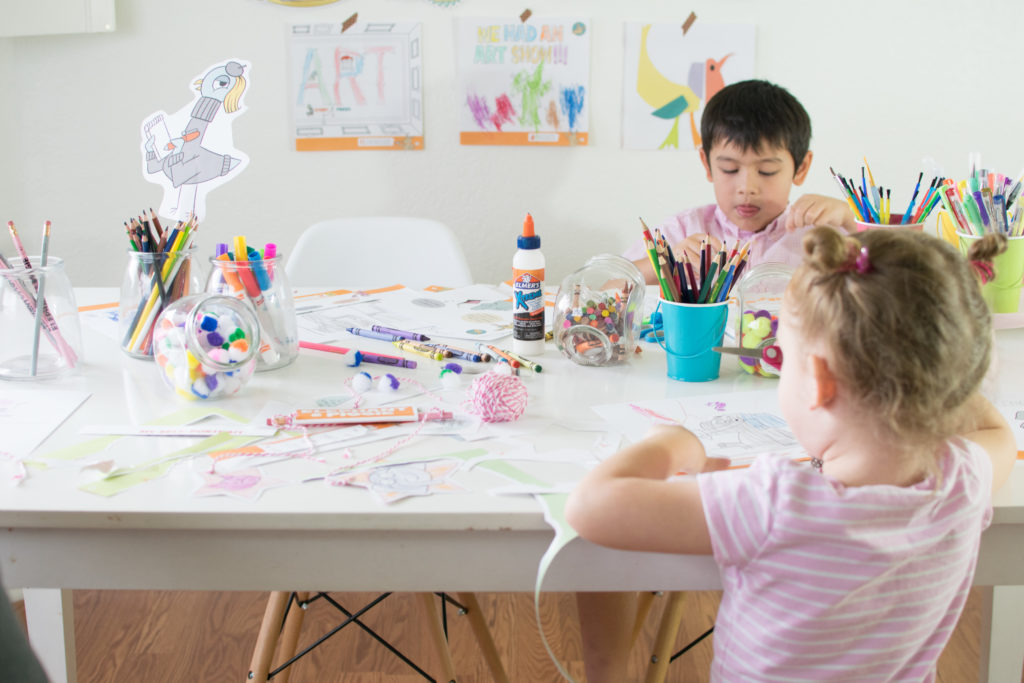 Elephant & Piggie Art Party with Disney Books