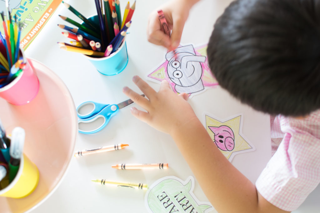 Elephant & Piggie Art Party with Disney Books