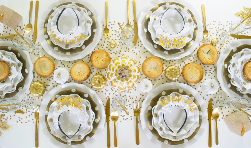 How to set up a Fabulous Friendsgiving Fall Tablescape