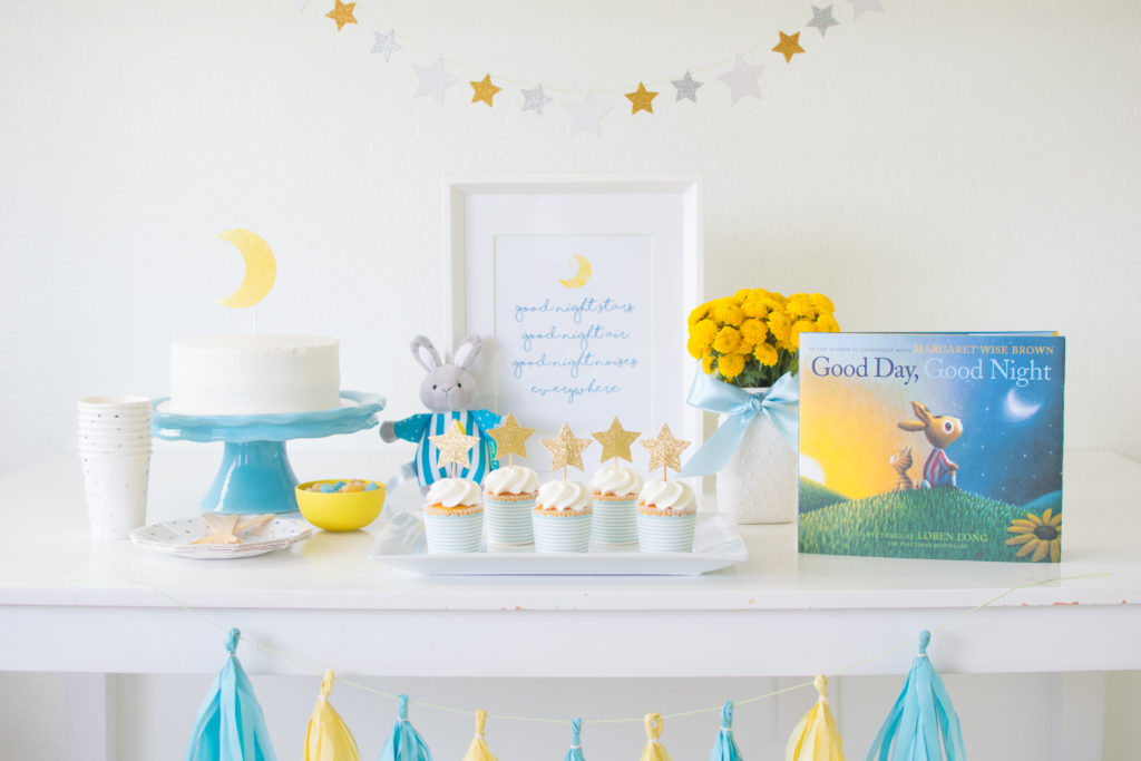 Baby shower hot sale moon theme