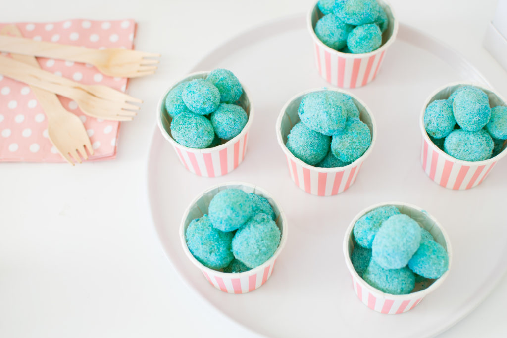 Sour Patch Berry Blue Candied Grapes