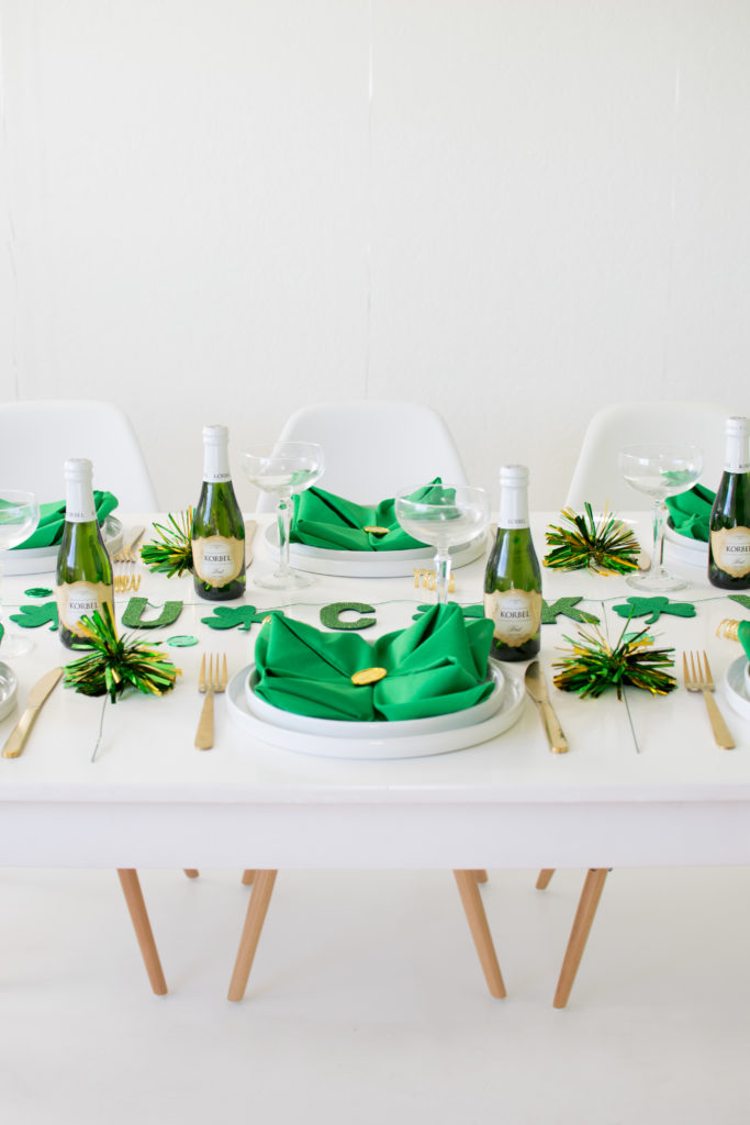 Set up an Easy Tablescape for Saint Patrick’s Day