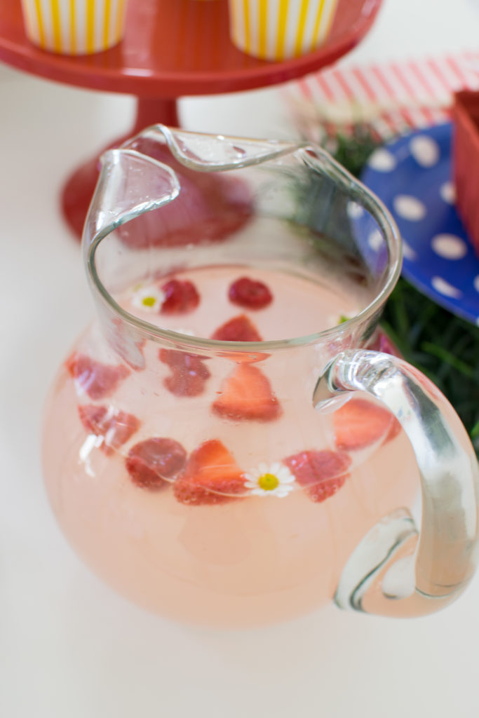 Host a Sherlock Gnomes Party for the Kids #Sponsored #SherlockGn