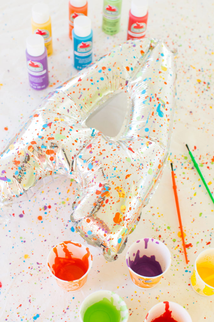 DIY SPLATTER PAINT BALLOONS