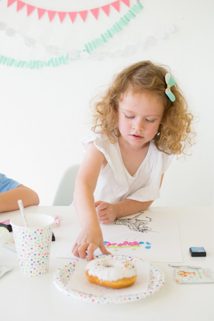 How to host a Kids Fingerprint Art Play date