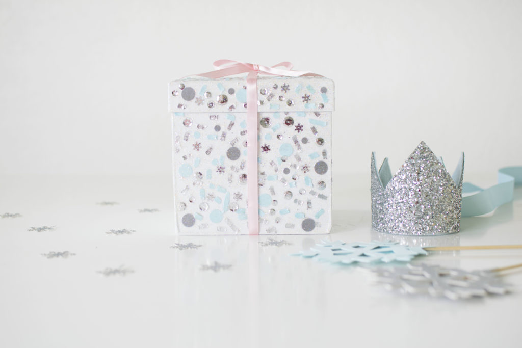 pop up confetti gift box