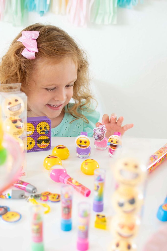 Throw a fun Emoji Spa Party