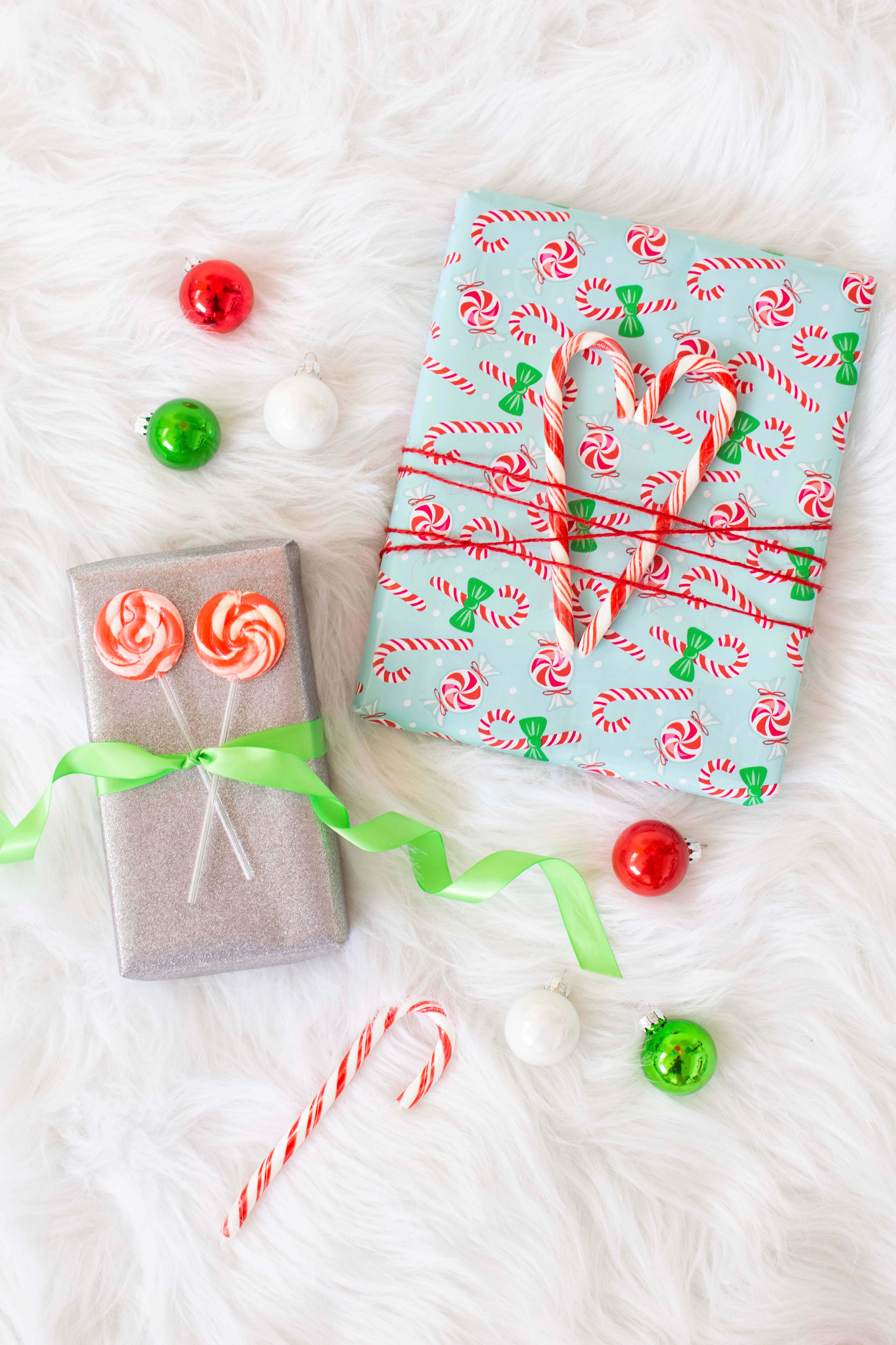 Steal These Holiday T Wrapping Ideas Diy Candy Cane Themed Paper 3013