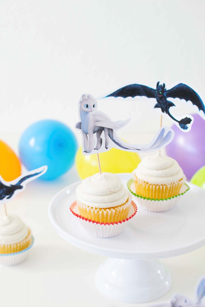 Night Fury cake Light Fury How To Train Your Dragon, birthday cake ideas -  YouTube