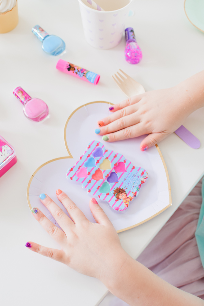 Host an Adorable Fancy Nancy Playdate