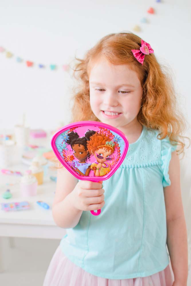 Host an Adorable Fancy Nancy Playdate