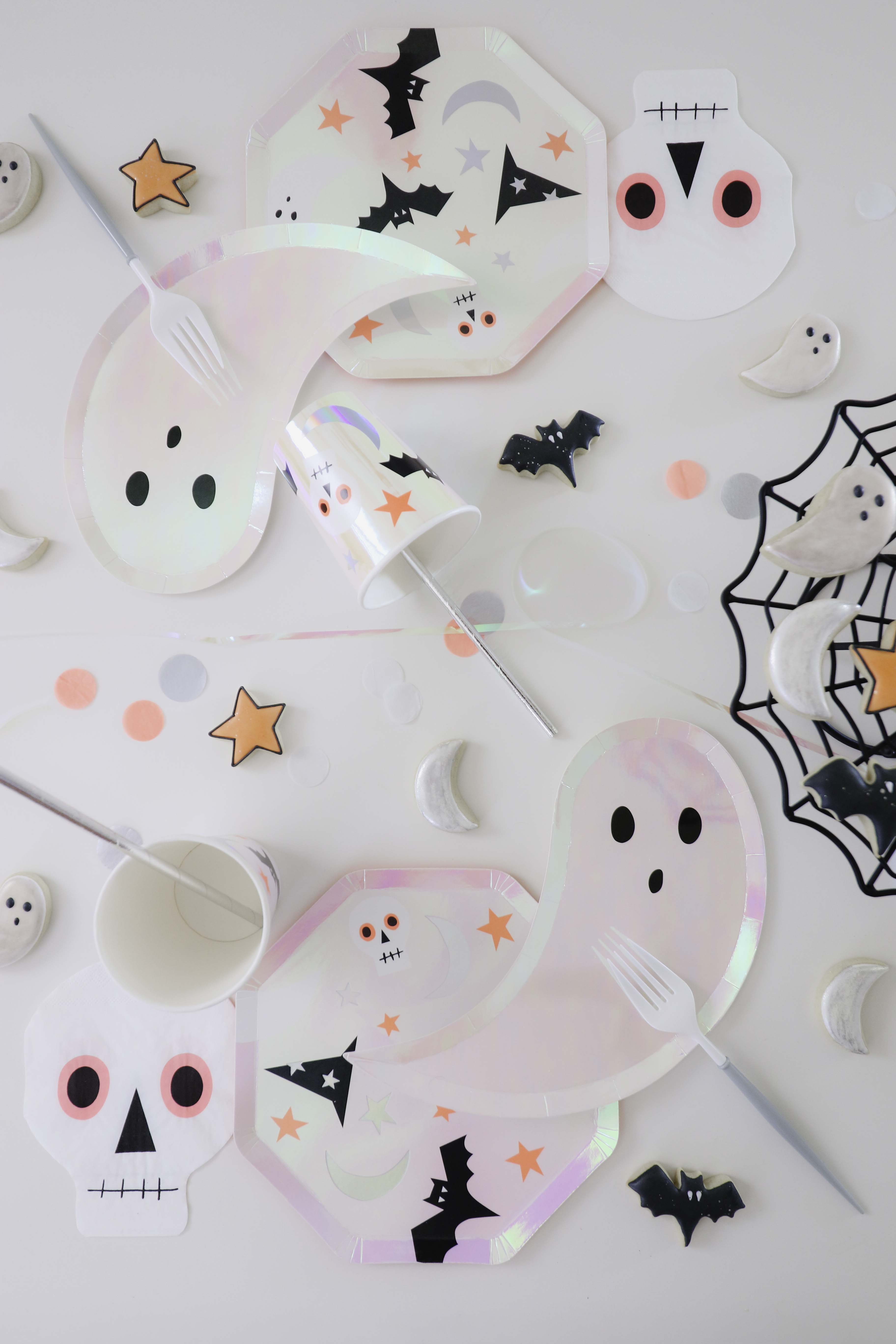 A Faboolous Iridescent Halloween Party for you to recreate