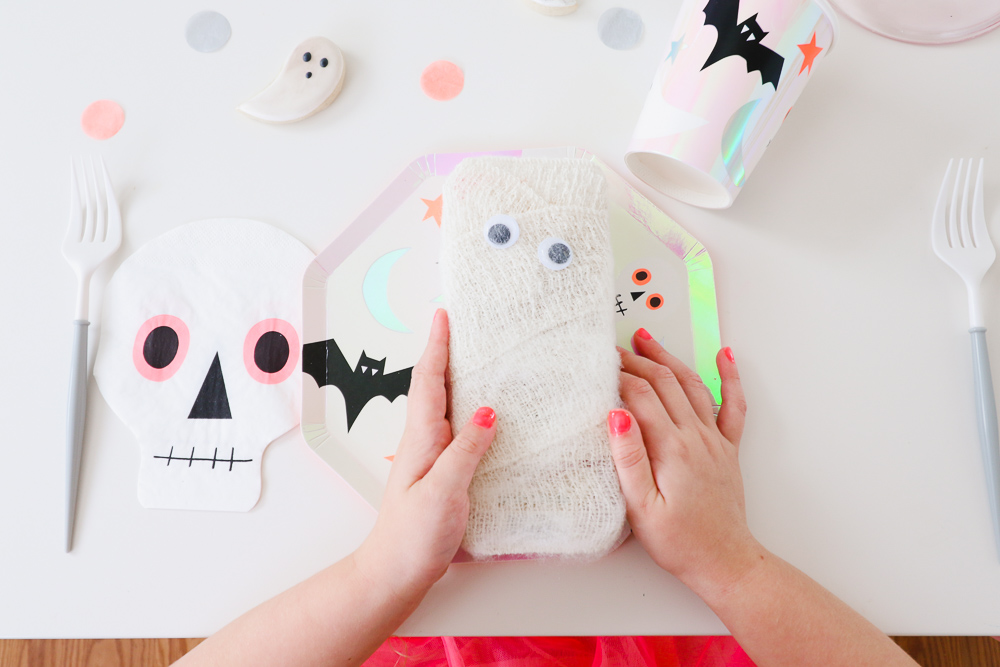 Host the Ultimate Halloween Party For The Kids