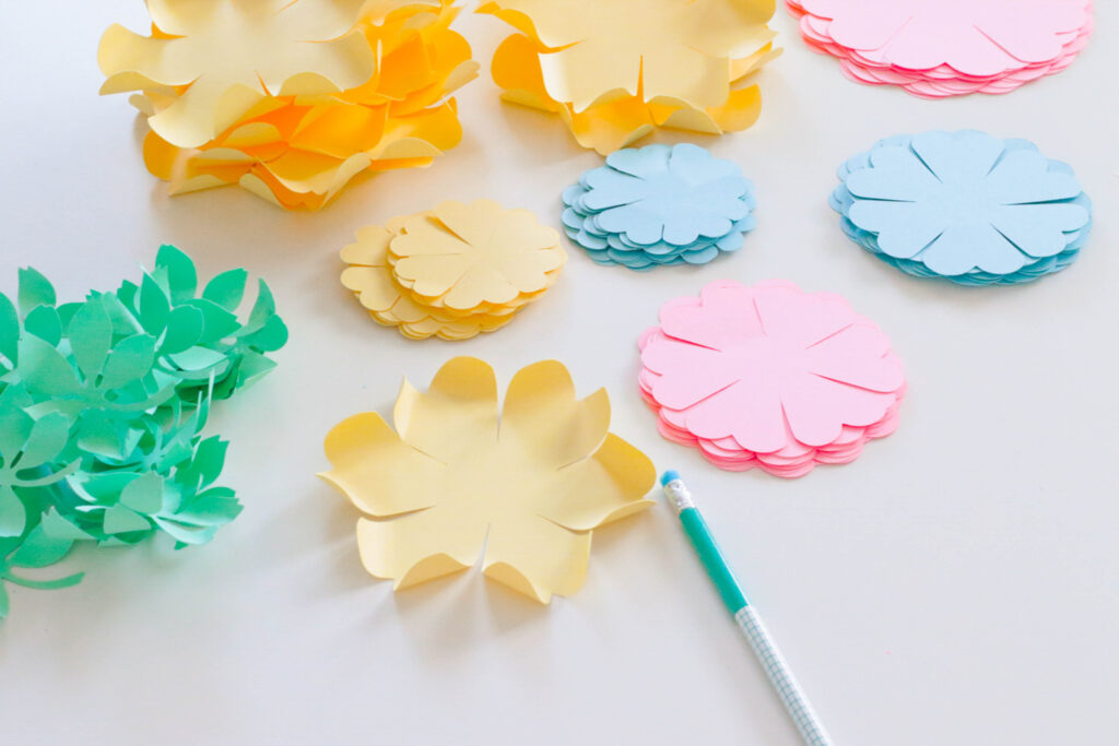 Paper flower store garland diy