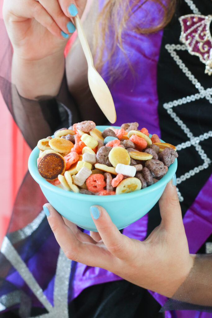 How to Set up a Spooky Halloween Cereal Bar