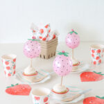 DIY Strawberry Balloon Cupcake Toppers
